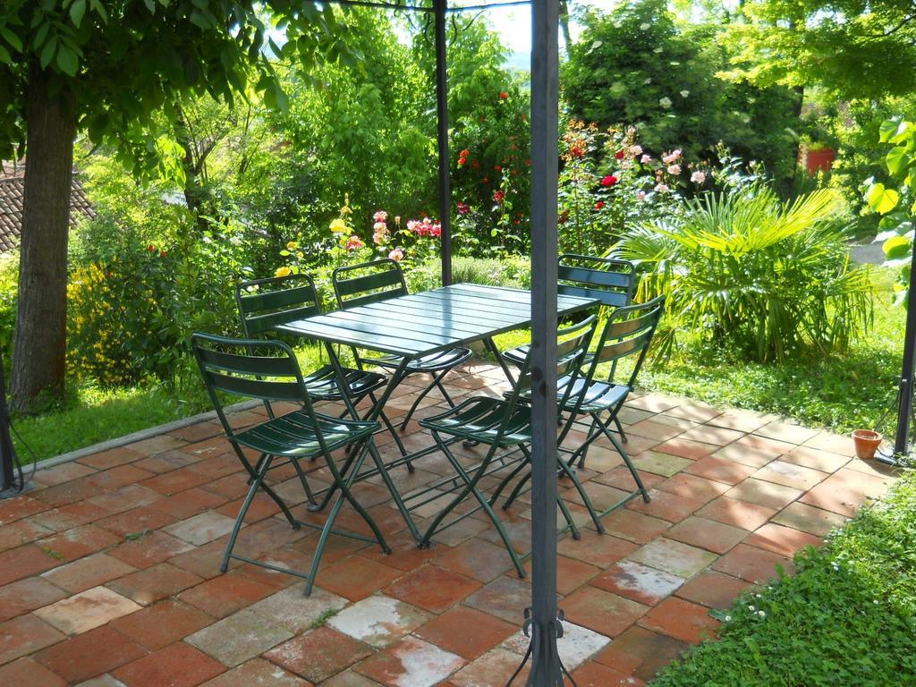 Tenuta Calabiana Diano dʼAlba Camera foto
