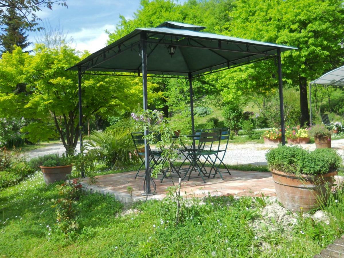 Tenuta Calabiana Diano dʼAlba Esterno foto